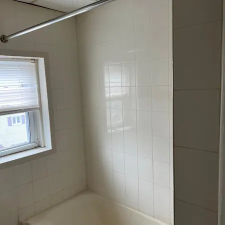Fall River Complete 2 Bedroom Near Downtown Exterior photo